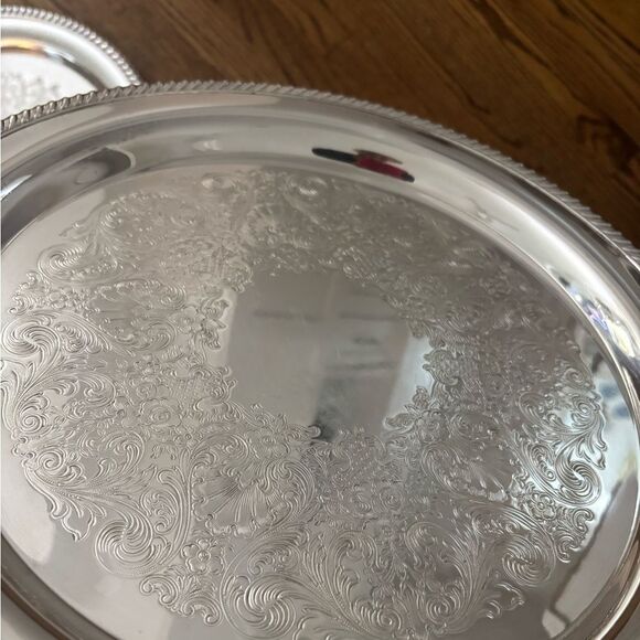 Pair of vintage silver plate round serving bar trays 15” William Rogers - Picture 3 of 6